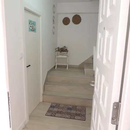 Casa Ines بيت للعطل *